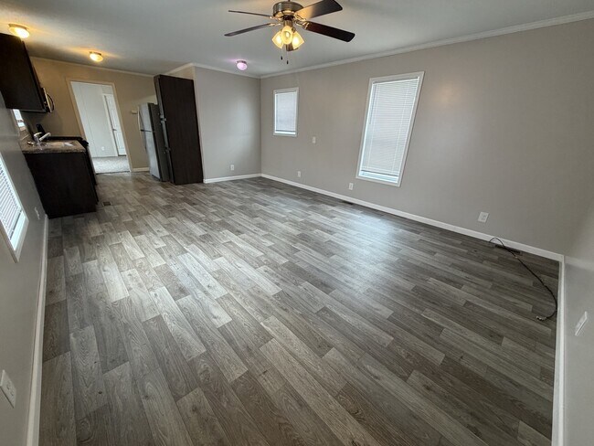 Foto del edificio - 38105 Orleans St
