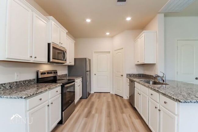 Foto del edificio - 10429 Sweetwater Creek Dr