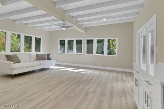 Building Photo - 5150 Sand Dollar Ln