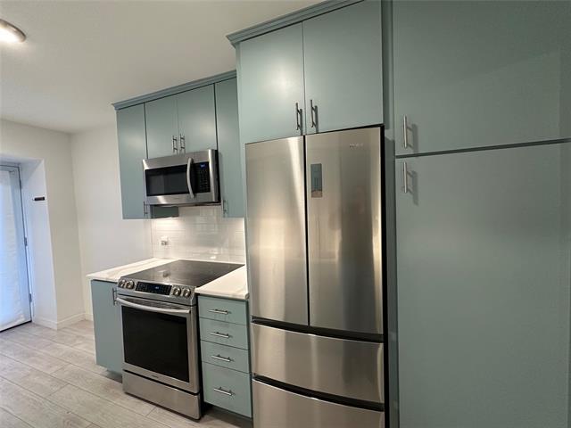 Foto del edificio - 7828 Meadow Park Dr