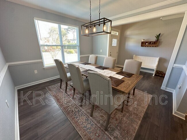 Foto del edificio - 310 Sycamore Rd