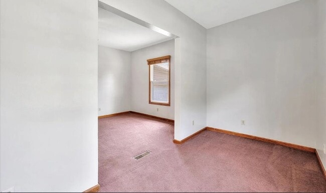 Building Photo - 1506 Philo Rd