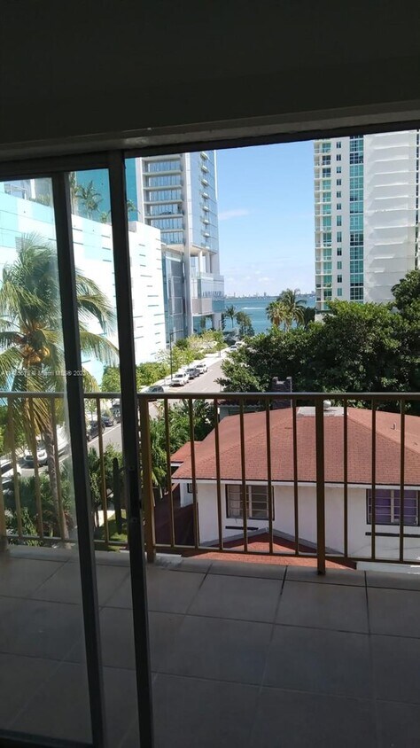Foto principal - 500 NE 26th St