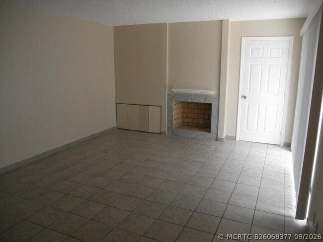 Building Photo - 584 Springdale Cir