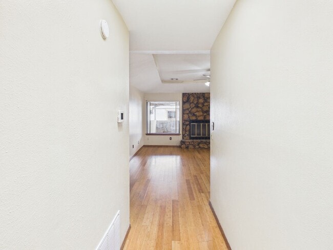 Building Photo - 807 NW 68th St
