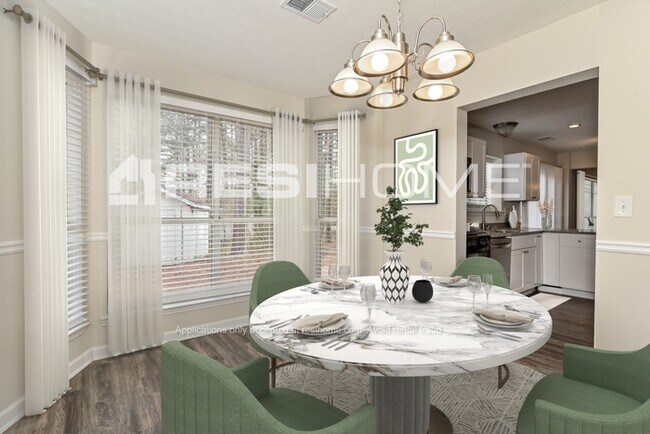 Foto del edificio - 1340 Birdsong Ln