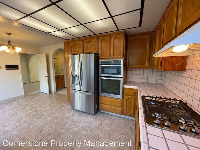 Foto del edificio - 3 br, 2.5 bath House - 1071 Sandalwood Lane