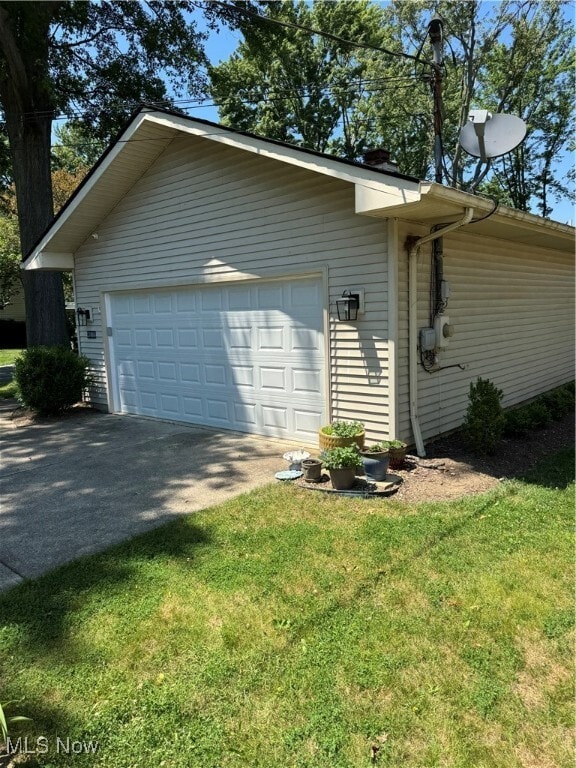 Building Photo - 23900 Hedgewood Ave