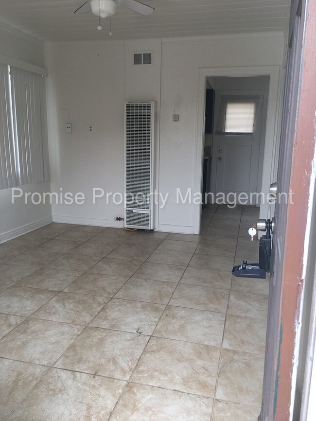 Building Photo - 602 Surfrider Way