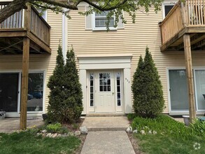 Building Photo - 922 Chestnut Hill Dr