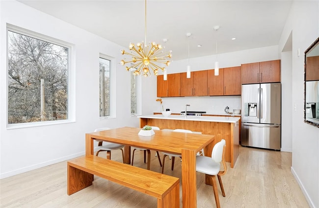 Foto del edificio - 2752 N Clay St