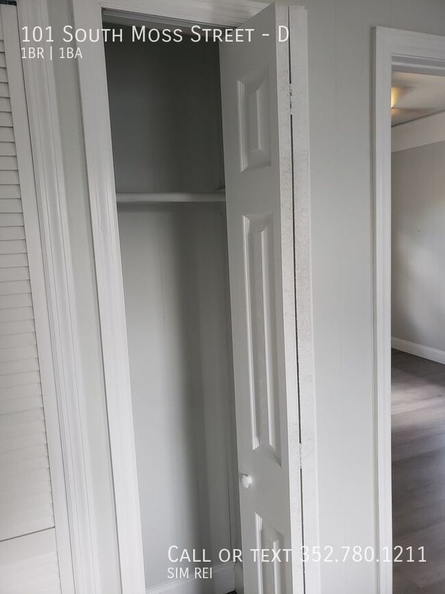 Building Photo - 1 Bed, 1 Bath, Newly Renovated