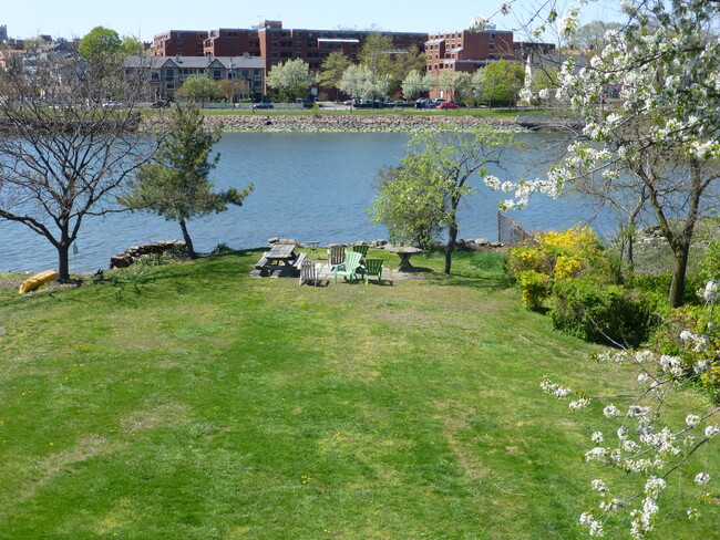 Foto del edificio - 642 Quinnipiac Ave