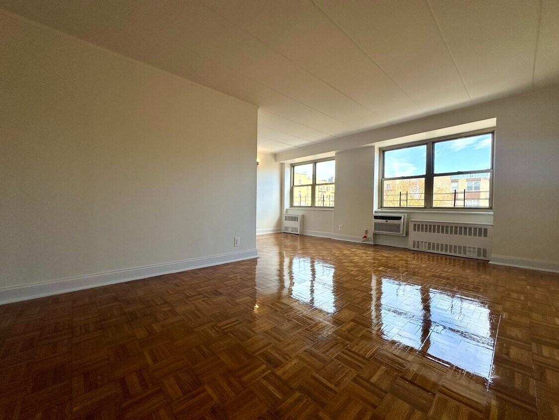Primary Photo - 30 Park Ave