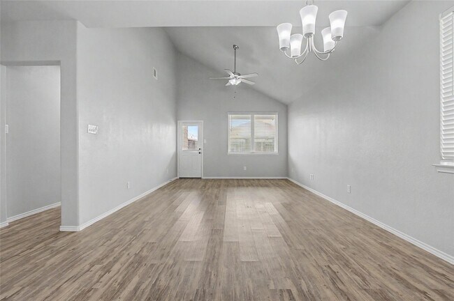 Building Photo - 20926 Corisande St