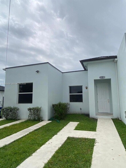 Foto del edificio - 12150 SW 213th St
