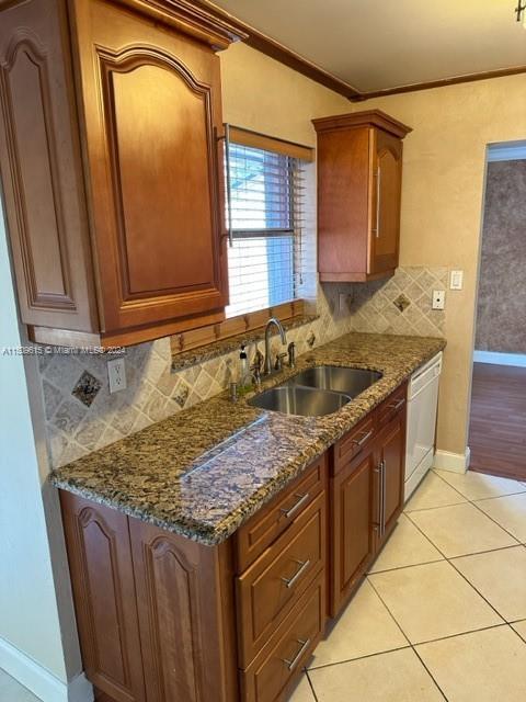 Foto del edificio - 3345 SW 2nd Ct