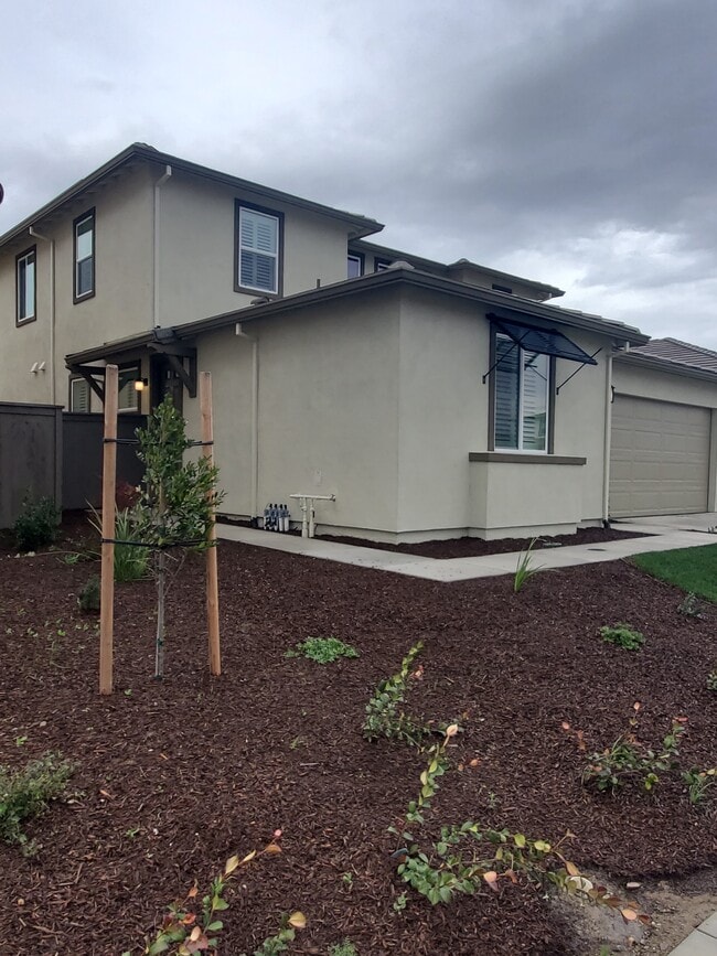 Building Photo - 4067 Stanwick Ave