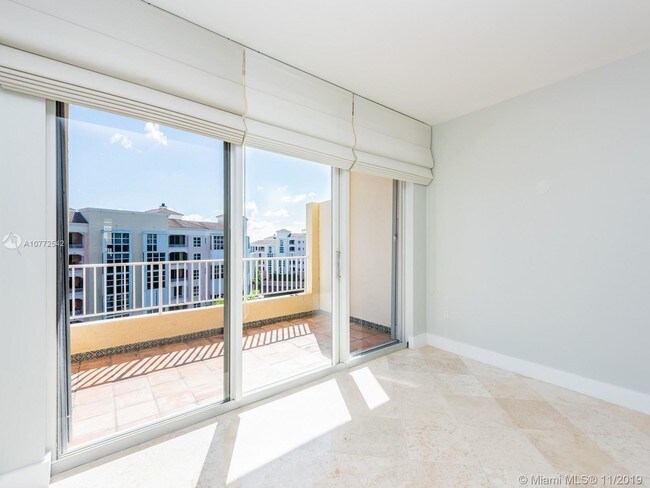 Building Photo - 713 Crandon Blvd