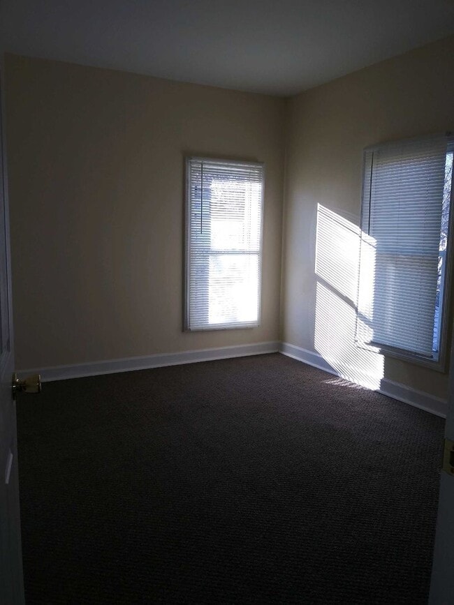 Building Photo - 1307 Jackson St