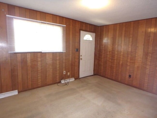 Building Photo - 3410 Bonny Linn Dr