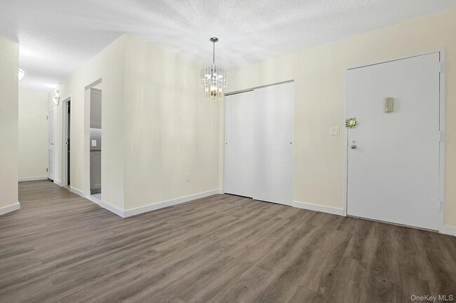 Building Photo - 66 Crisfield St