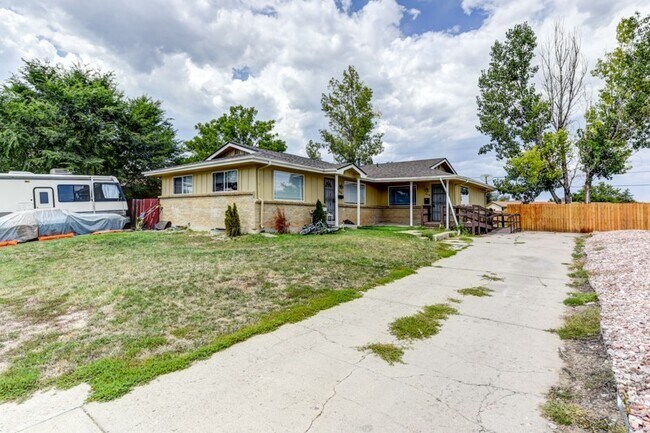 Building Photo - 3873-3883 West 89th Way