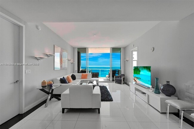 Foto del edificio - 18101 Collins Ave