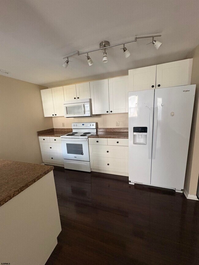 Foto del edificio - 36 Pheasant Meadow Dr