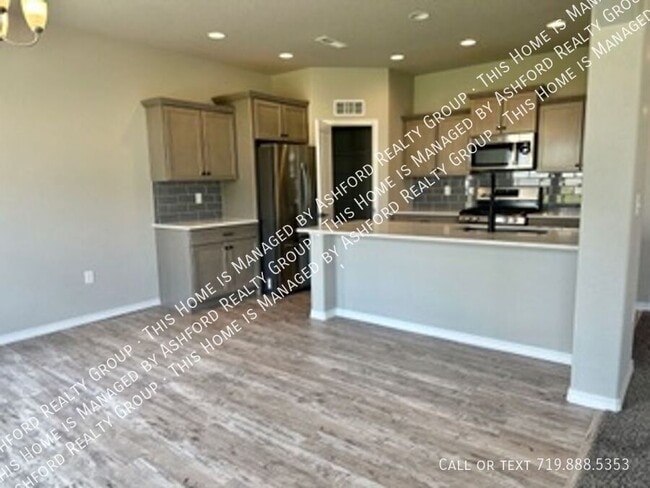 Photo - 8322 Graphite Dr House