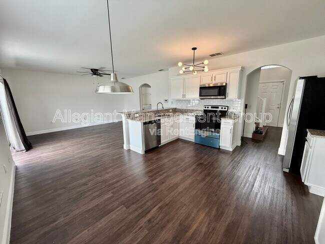 Building Photo - 608 Bluebill Ct