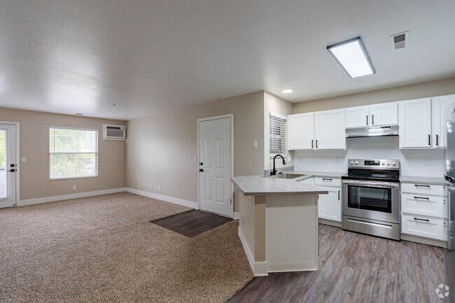 Interior Photo - Elevate at 4400