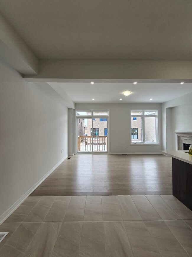 Photo du bâtiment - 45 Auckland Dr