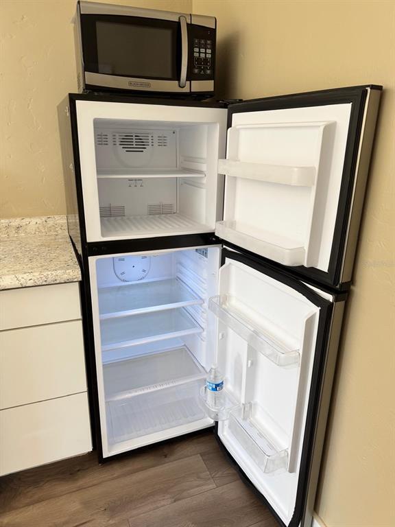 Foto del edificio - 2241 Burnway Rd