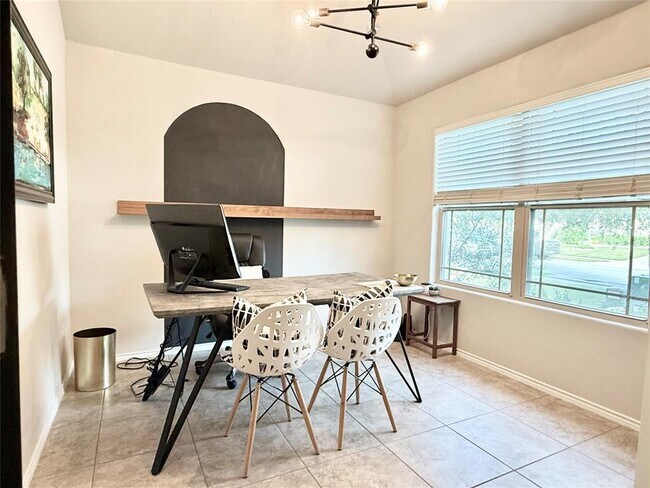 Building Photo - 408 Wincliff Dr