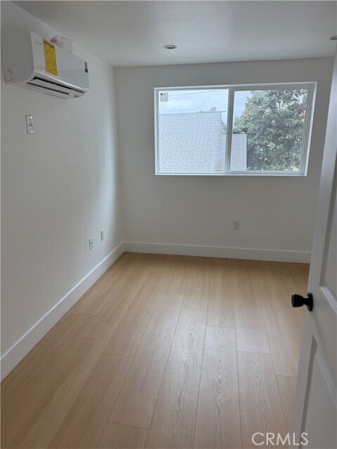 Foto del edificio - 5701 Normandie Ave
