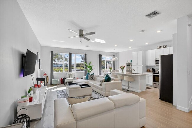 Foto del edificio - 4790 Navali Dr