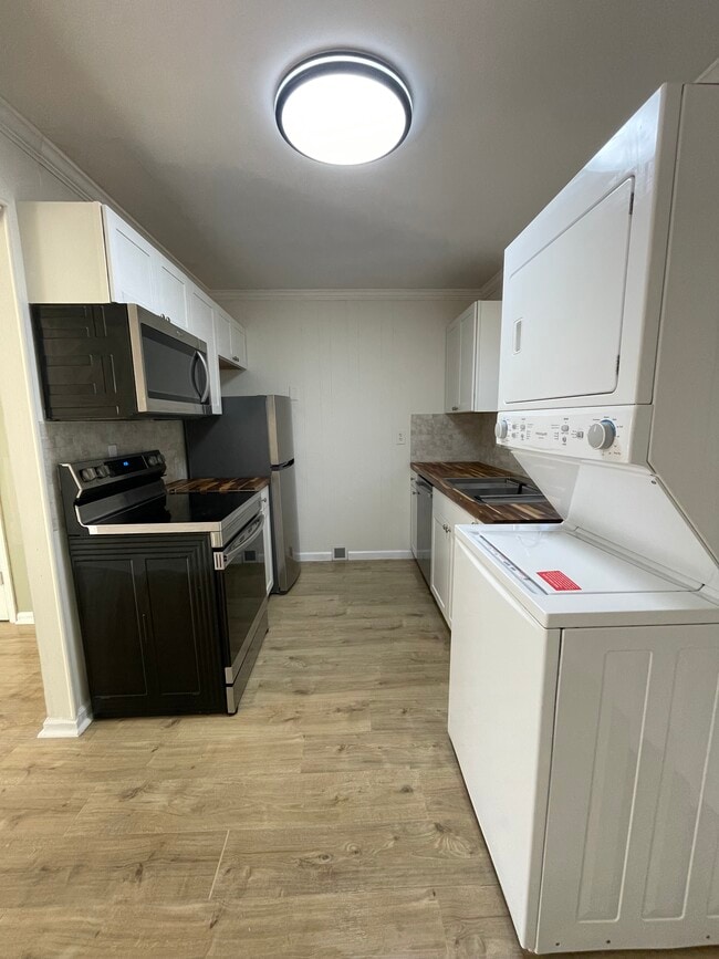 Foto del edificio - 250 Nixon Rd