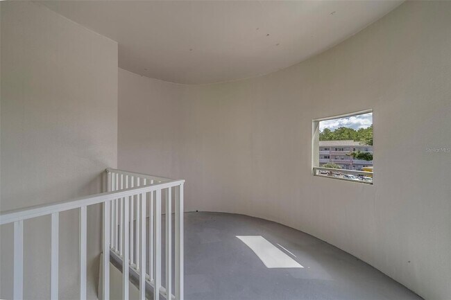 Building Photo - 2441 Persian Dr
