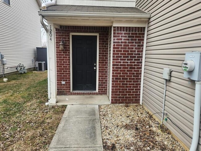 Photo - 1204 Topp Creek Dr House