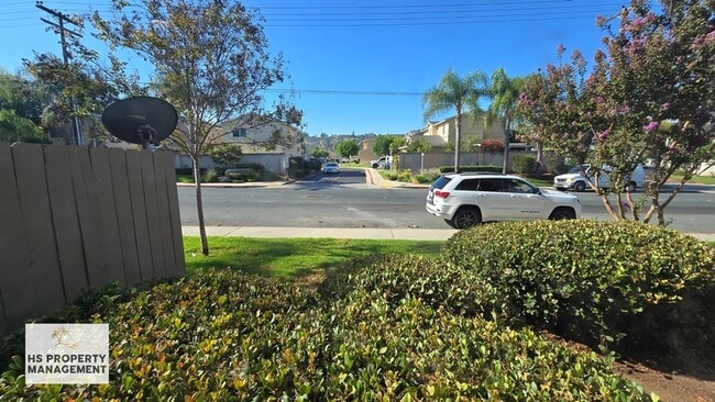 Building Photo - 1542 Granite Hills Dr
