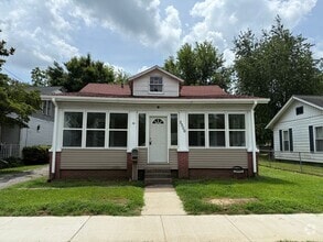 Building Photo - 2506 Adams St