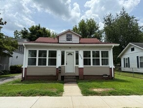 Building Photo - 2506 Adams St