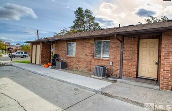 Building Photo - 360 Jill Ct