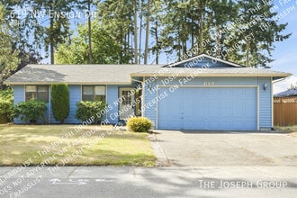 Building Photo - 619 NW Ensign Dr
