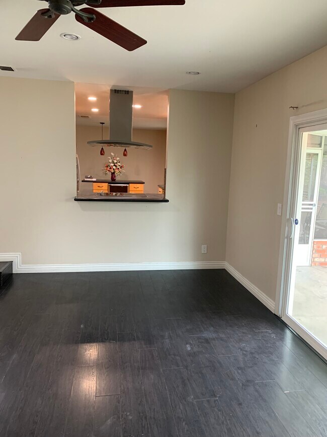 Open floor plan - 5651 Rudy Dr