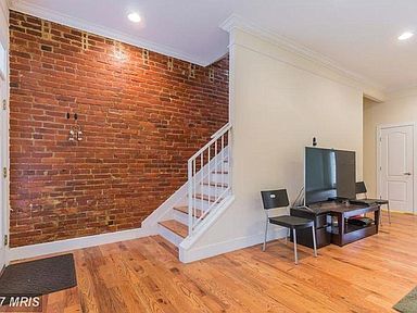 Foto del edificio - 25 Michigan Ave NE