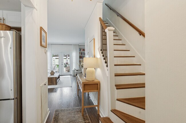 Building Photo - 14715 Barryknoll Ln