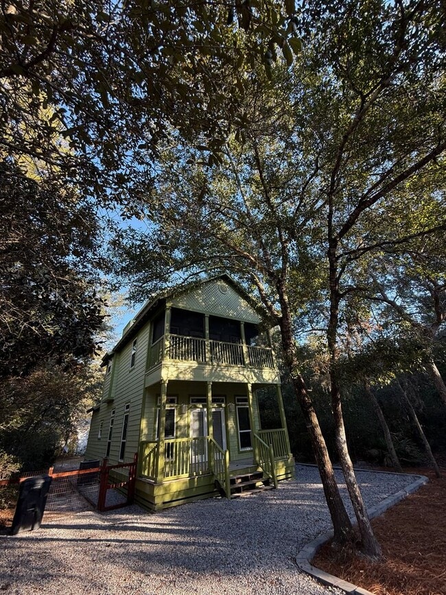 Building Photo - 29 Magnolia Beach Wy