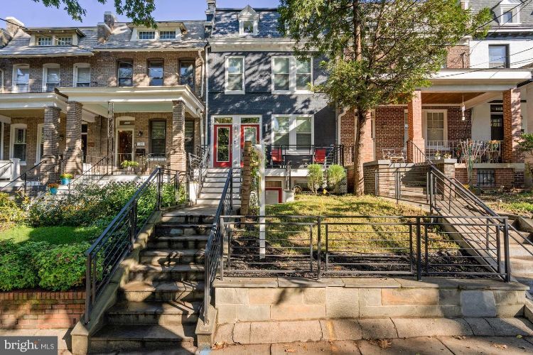 Primary Photo - 1117 Allison St NW